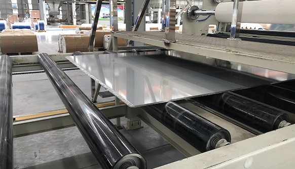 复合铝板的延展性测试：冲压成型极限分析